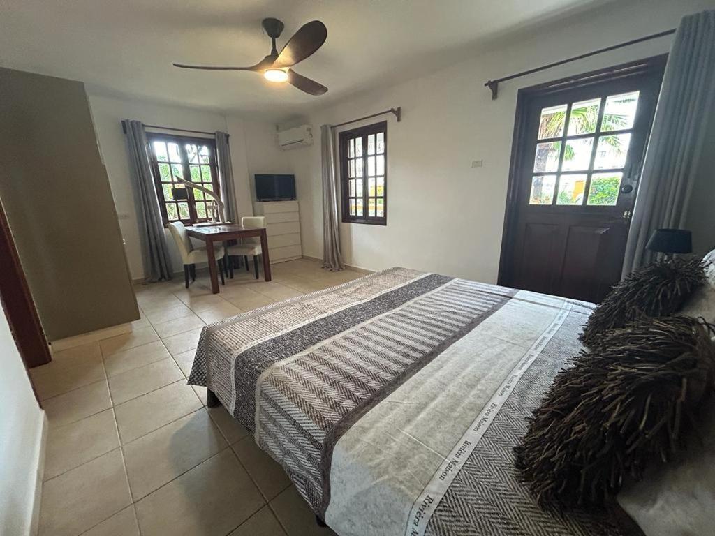 Landhuis Belnem Bonaire Kralendijk  Bagian luar foto